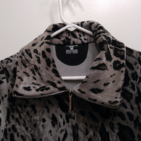 SOFT Velour leopard animal print spots athleisure zipper jacket - Picture 2 of 8